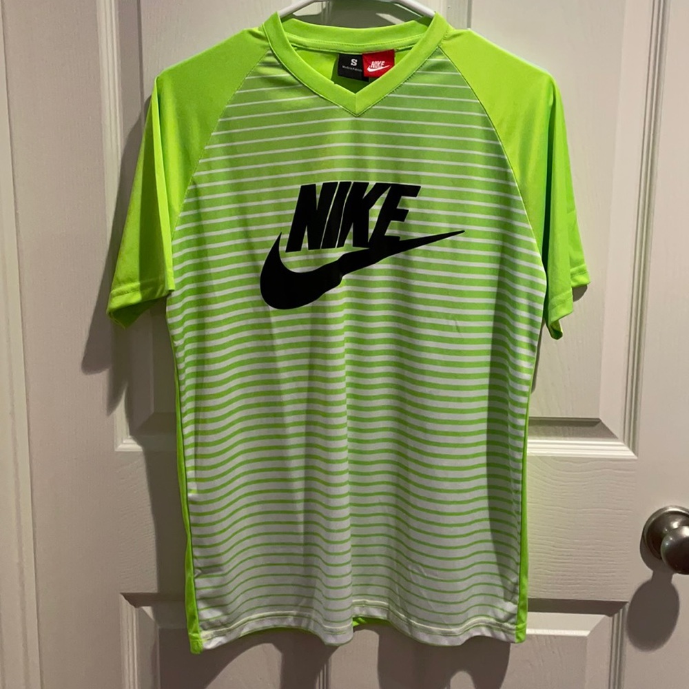 Nike workout shirt